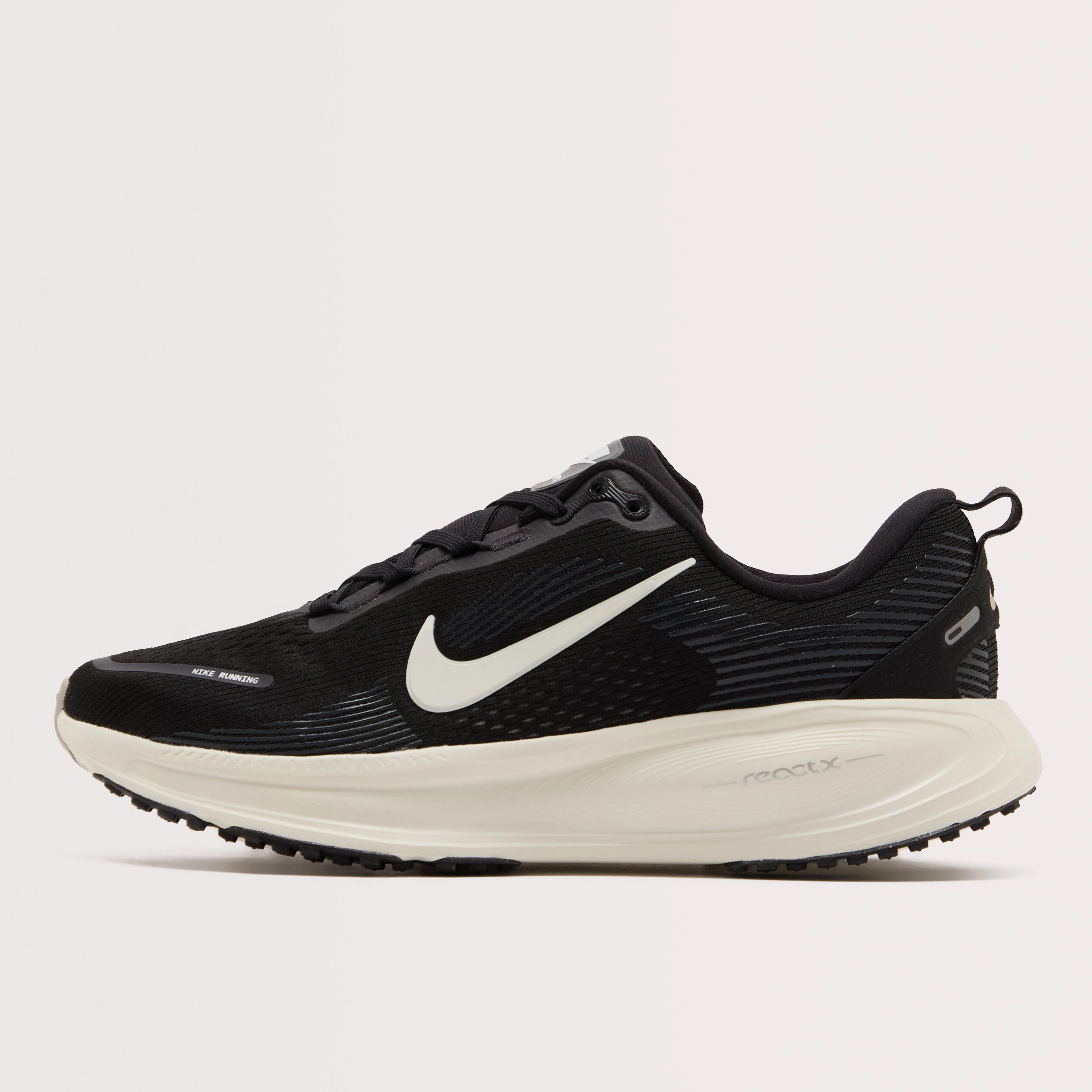 Older Kids’ Vomero 18 Road Running Shoes