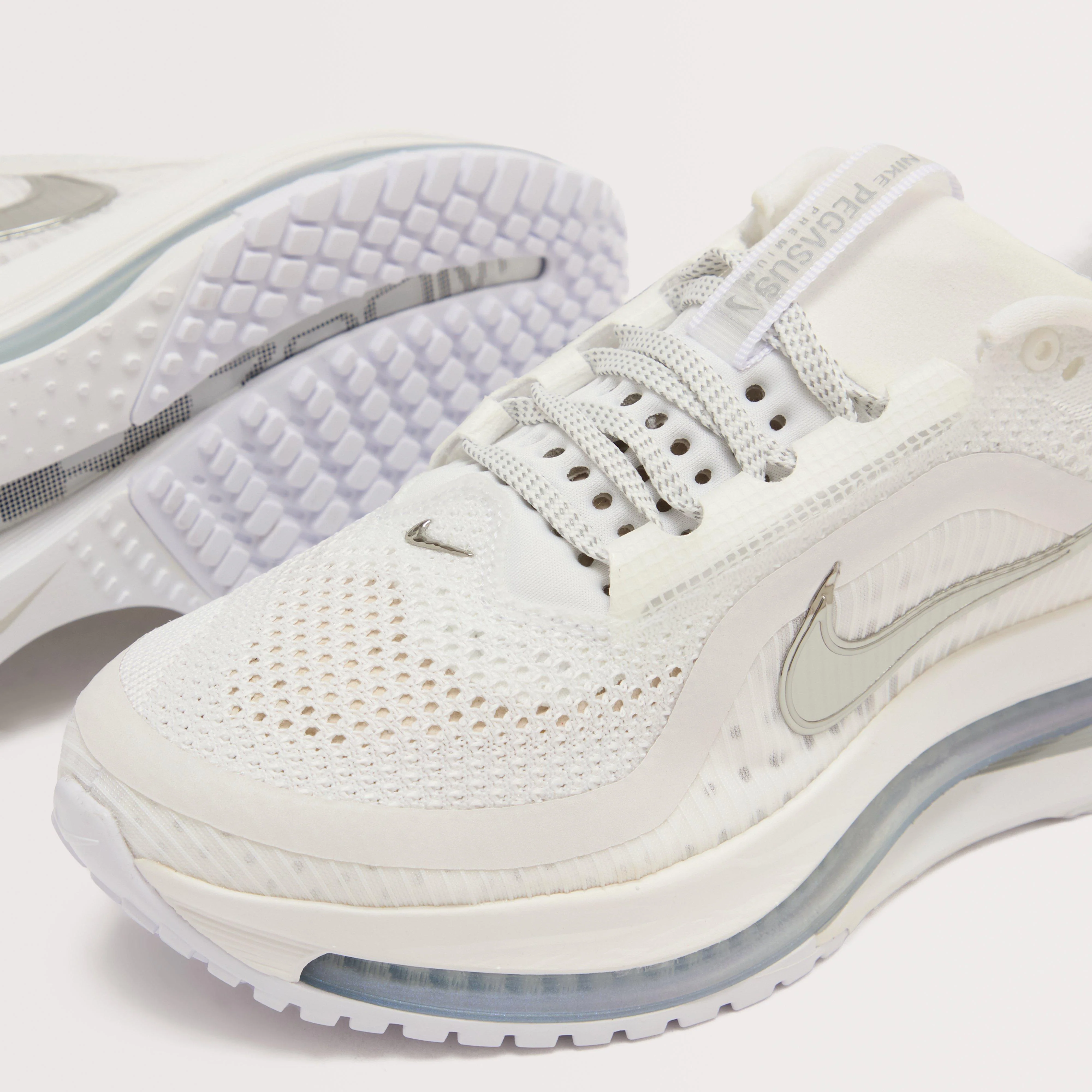 Women’s Pegasus Premium Running Shoe - Image 5