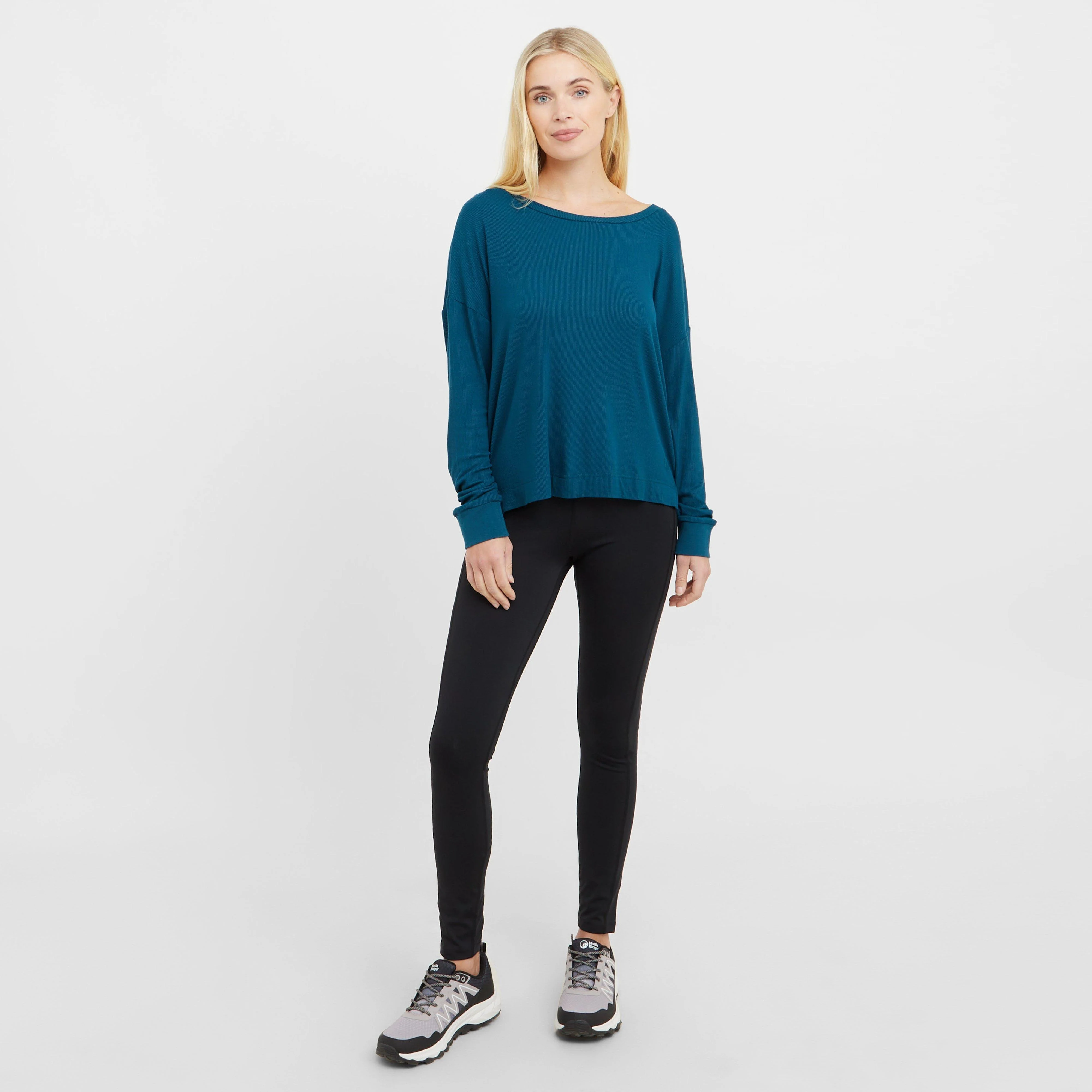 Women’s Flow Crew Sweatshirt - Image 3