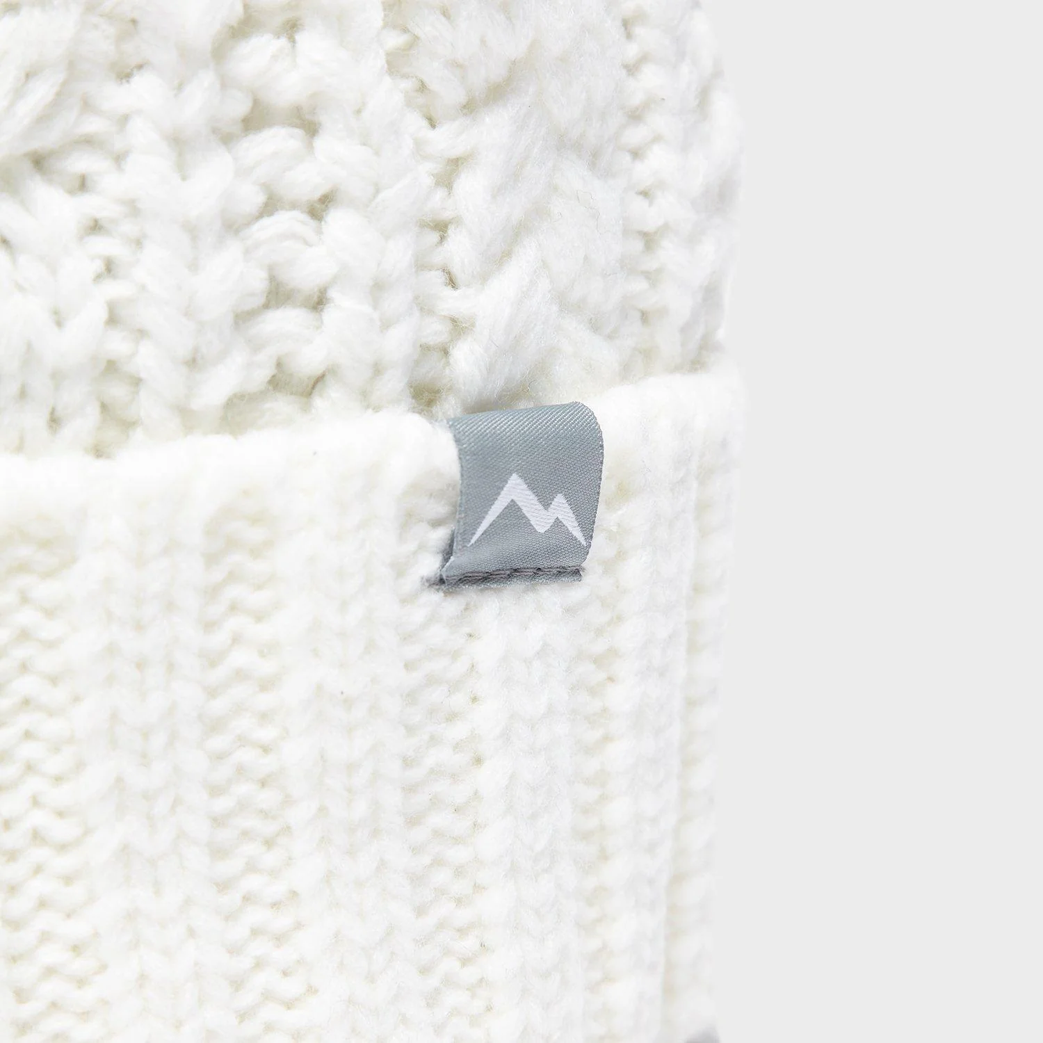 Women's Daisy Cable Knit Bobble Hat - Image 3