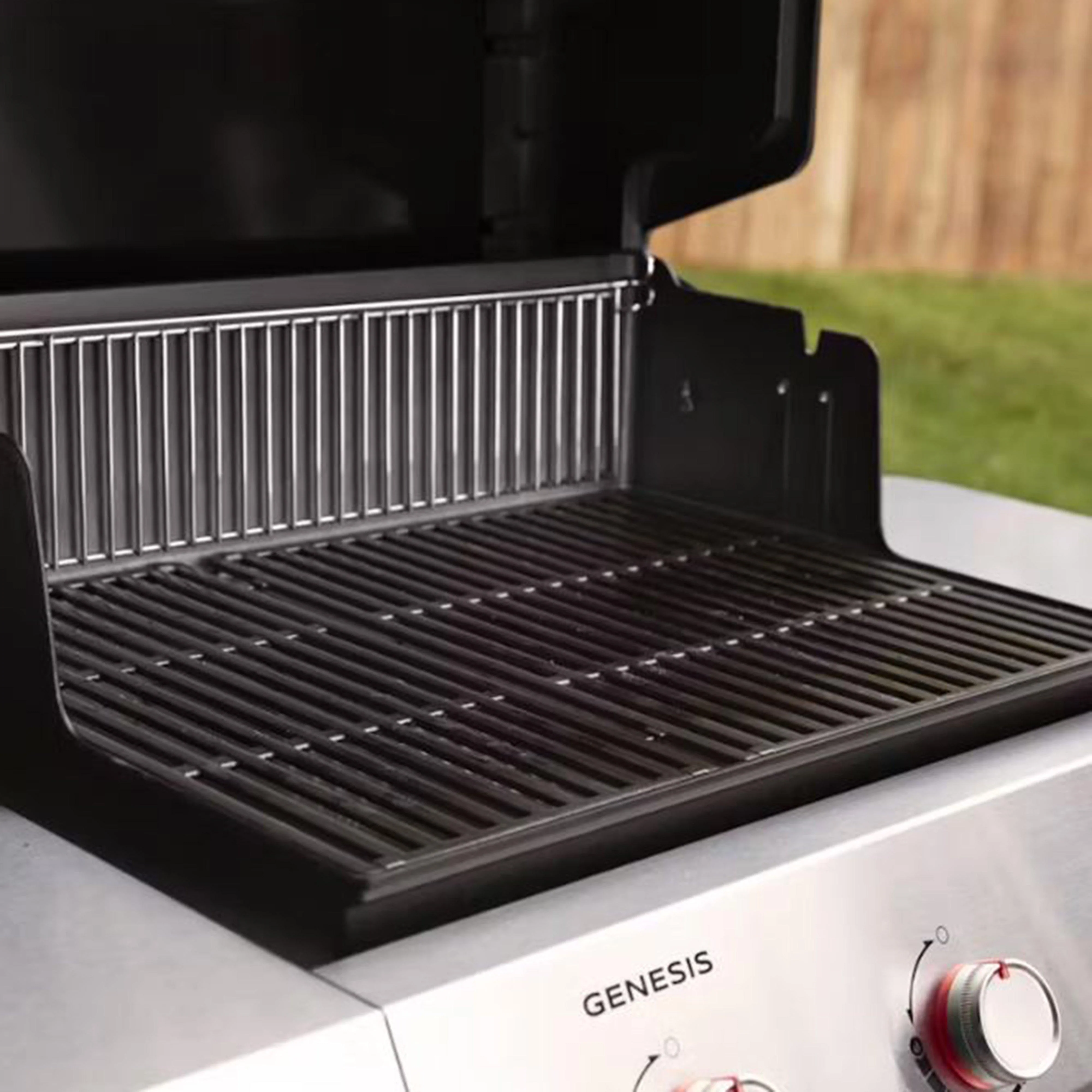 Genesis E-315 Gas Barbecue - Image 5